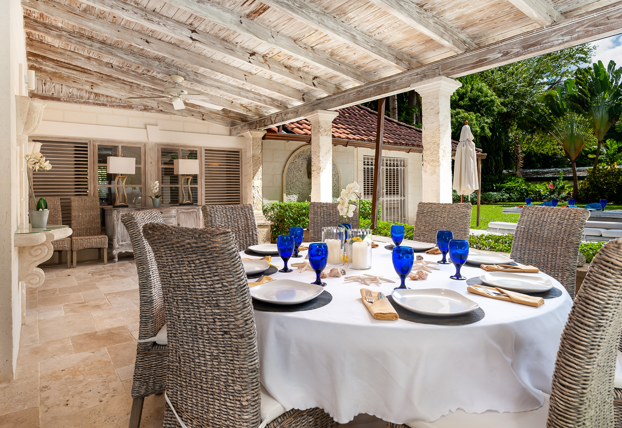 Al Fresco Dining