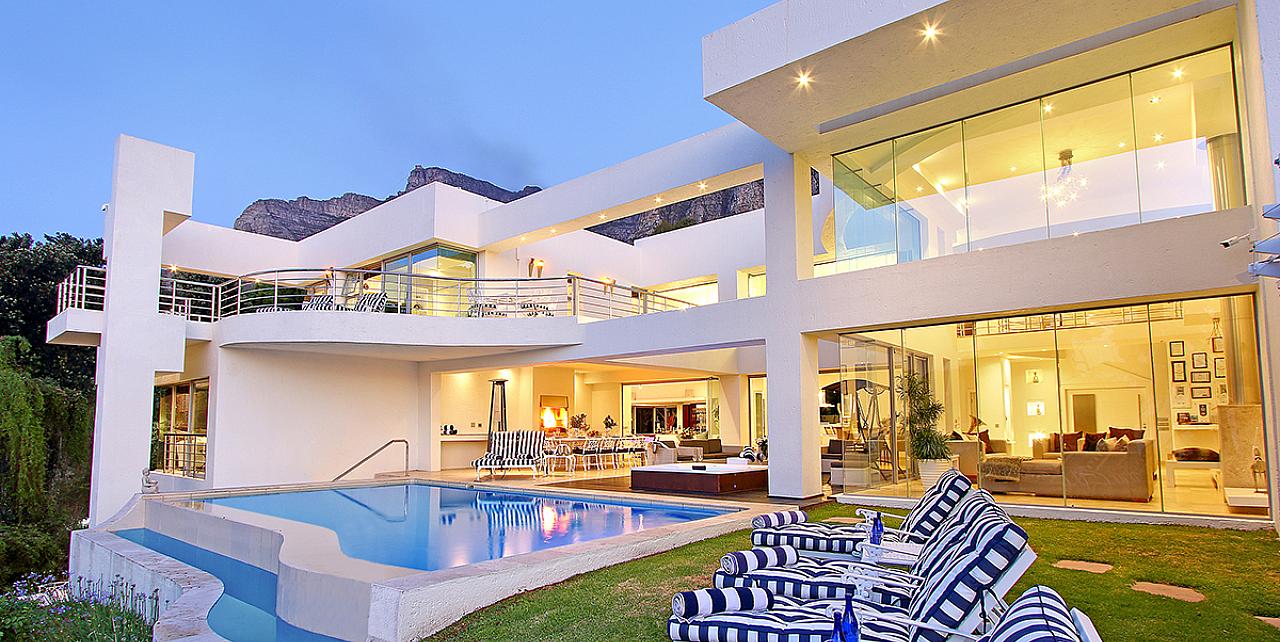 Hollywood Mansion