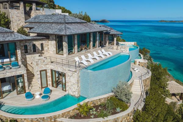 Edge of Paradise Villa - Oil Nut Bay 