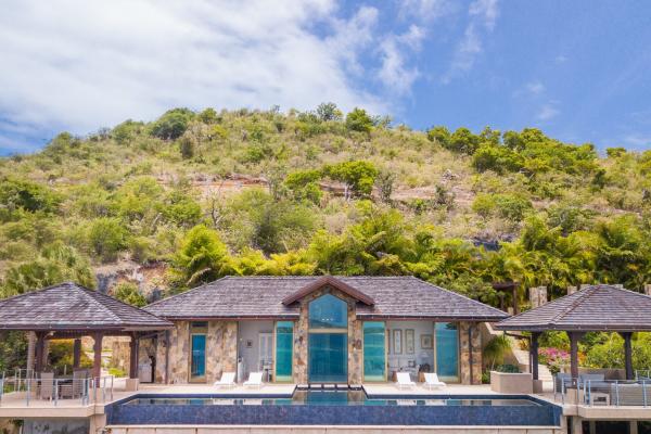 Reef House Villa - Oil Nut Bay 