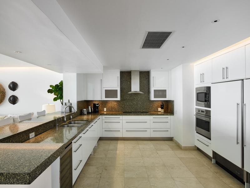 Portico 3 - Beachfront , Beachfront villas Barbados , Prospect , St James , West Coast Barbados 