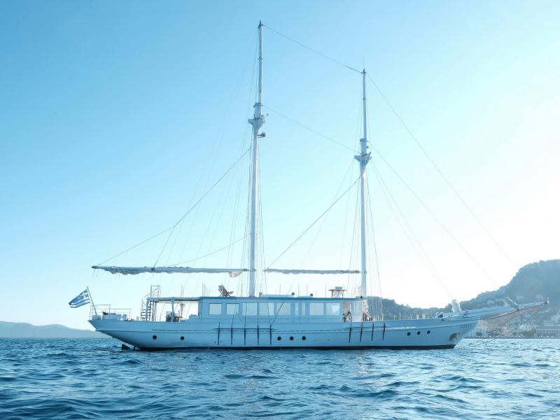 Alexa J - Luxury Superyacht , Corfu , Zakinthos 