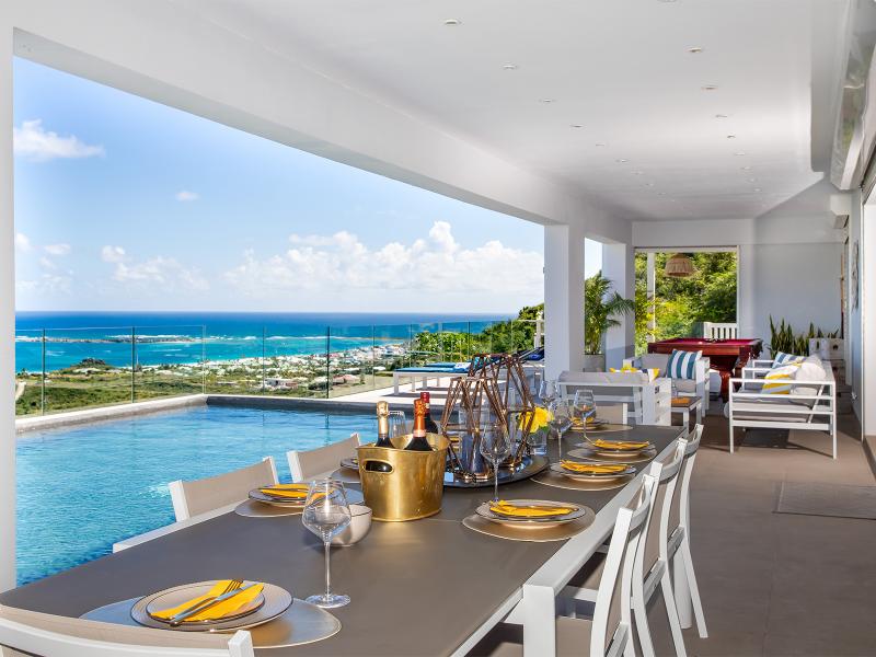 La Casa del Jefe , Orient Bay 