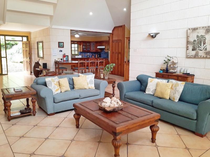 Mandeville , Mount Irvine 