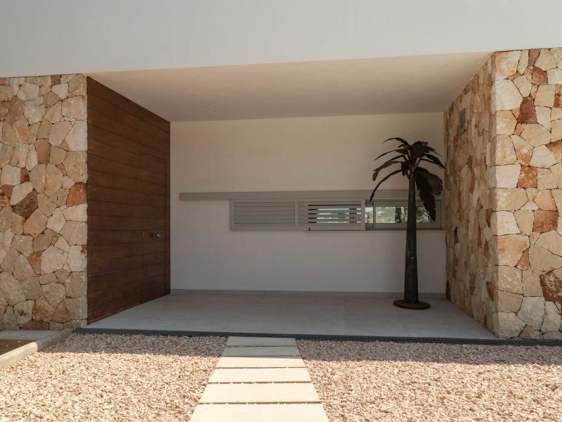Villa Della , 