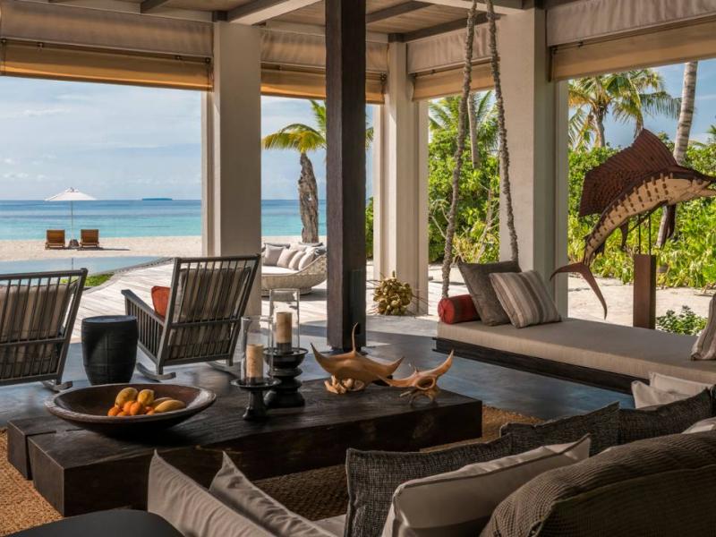 Four Seasons Private Island of Voavah , Baa Atoll 