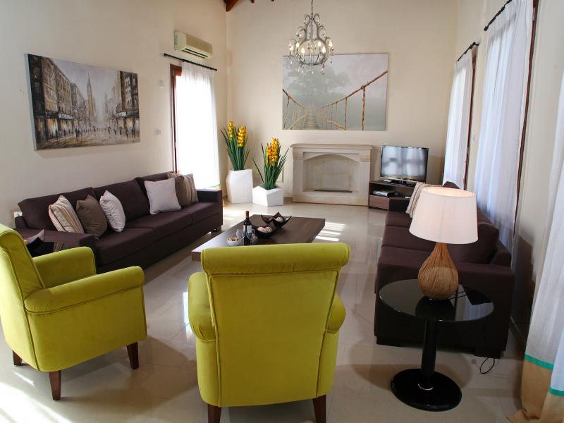 Aphrodite Hills Residences - Villas & Apartment , Paphos 