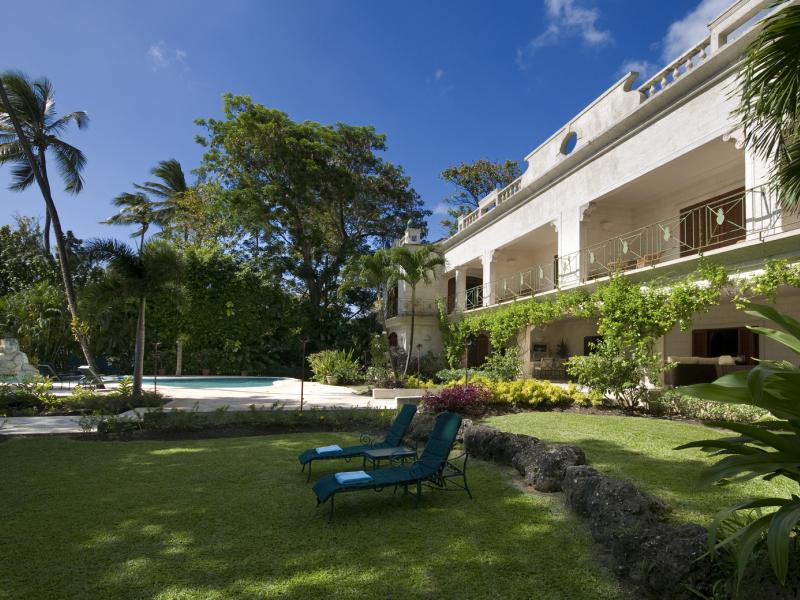 Moon Reach - Beachfront , Beachfront villas Barbados , Lower Carlton , St James , The Garden, Barbados , West Coast Barbados 