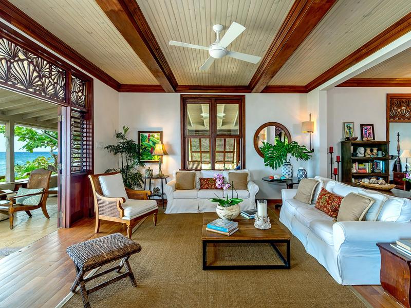 Hidden Bay by the Sea , Runaway Bay 