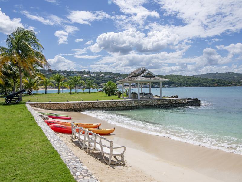 A Summer Place , Discovery Bay 