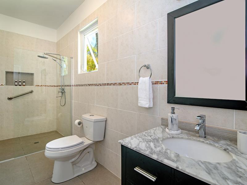 BougainVilla, Spring Farm , Montego Bay 