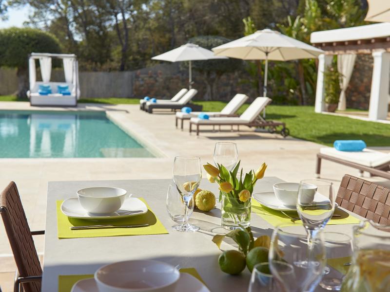 Cana Delfina , North , San Carlos 