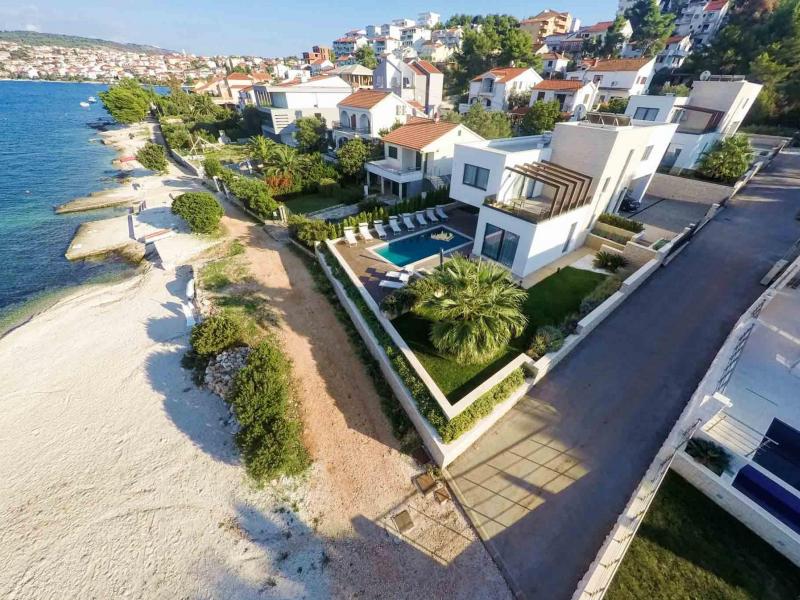 Villa Trogir Twins 1 , Dalmatian Hinterland 