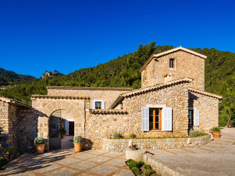 Villa Santiago , West 