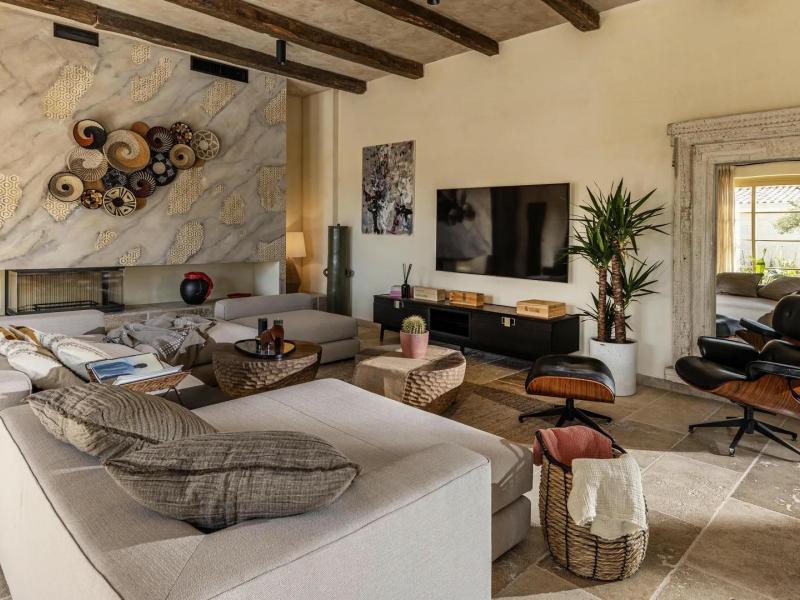 Villa Calvia , 