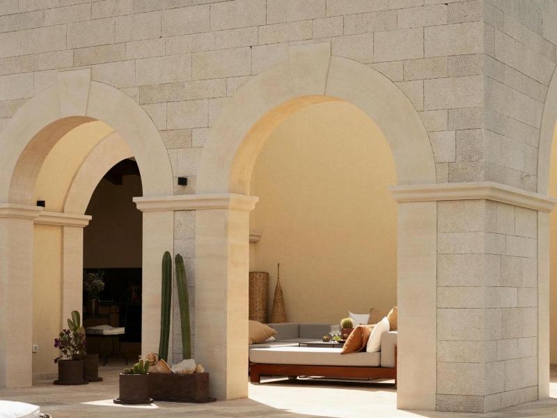 Villa Calvia , 