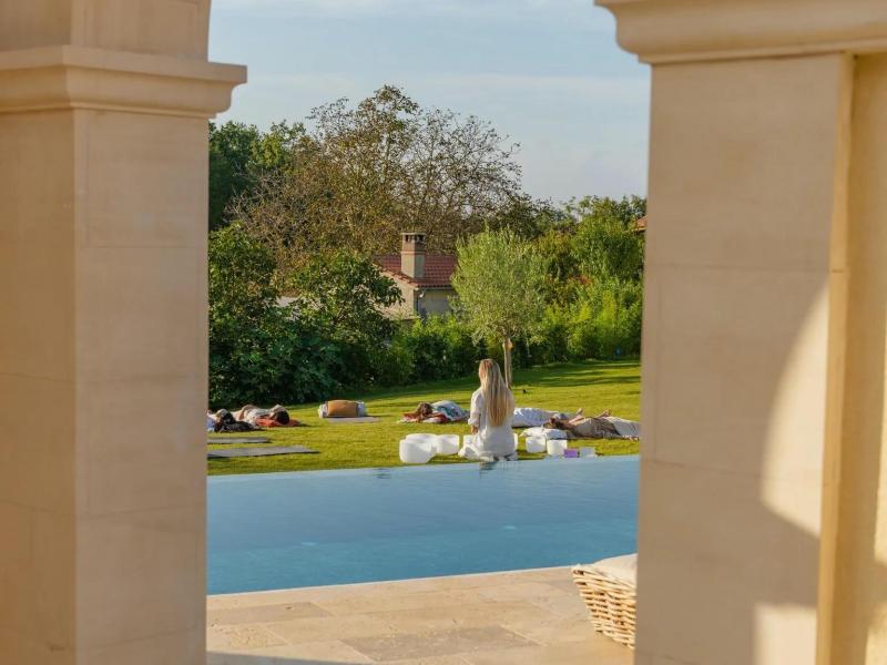 Villa Calvia , 