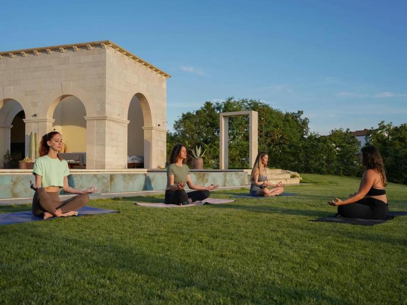 Villa Calvia , 