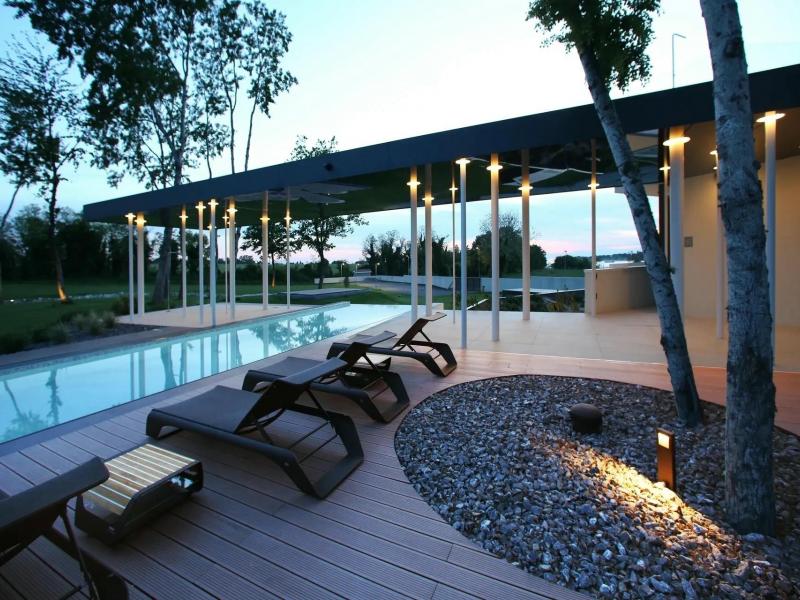 Villa Crispinilla , 