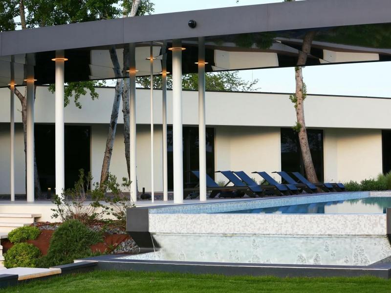 Villa Crispinilla , 