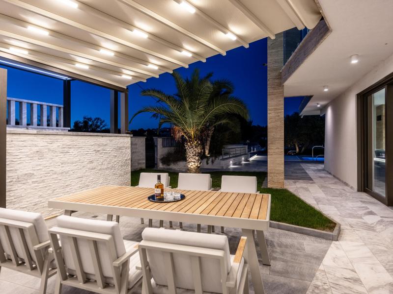 Villa Spirit , 