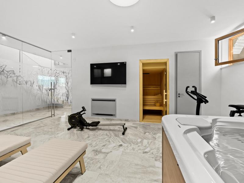 Villa Spirit , 