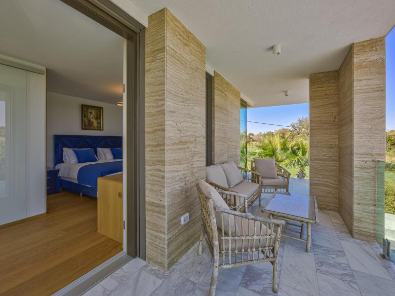 Villa Spirit , 