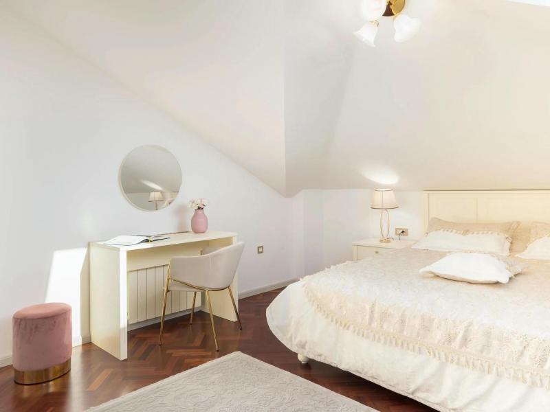 Villa Golden Hour , 