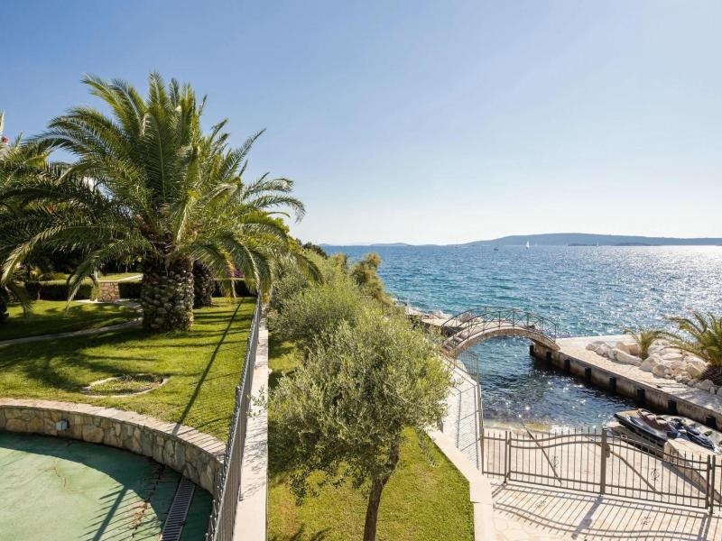 Villa Golden Hour , 