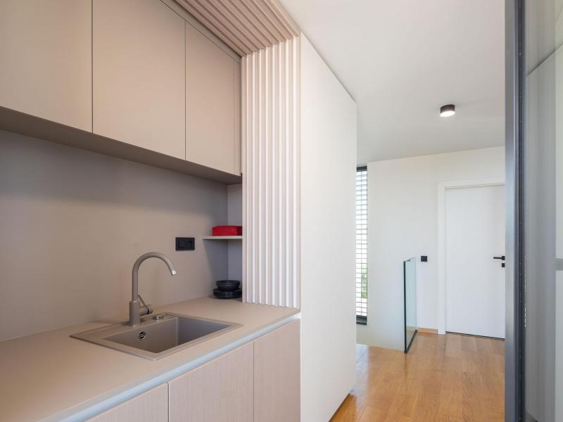 Villa Happiness , 