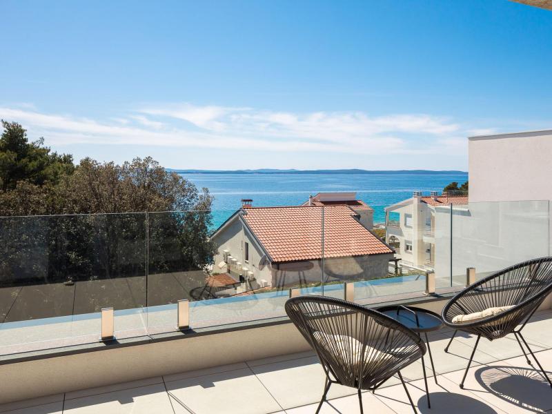 Villa Happiness , 