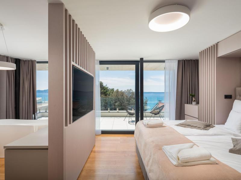 Villa Happiness , 