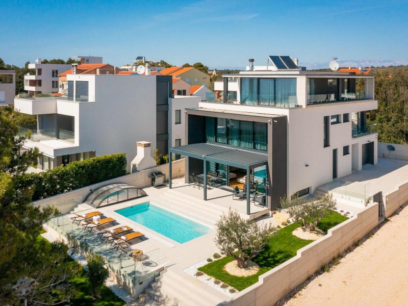 Villa Happiness , 
