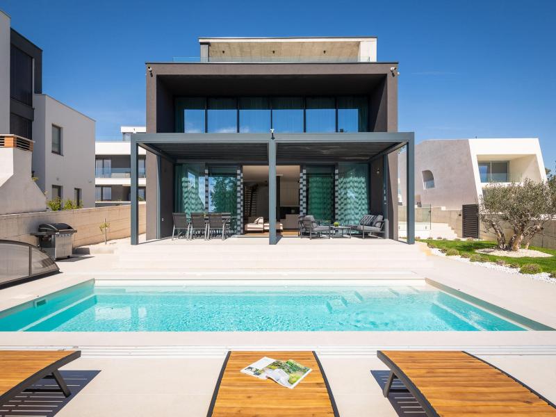 Villa Happiness , 