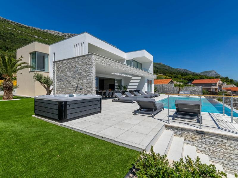 Villa Nikita , 