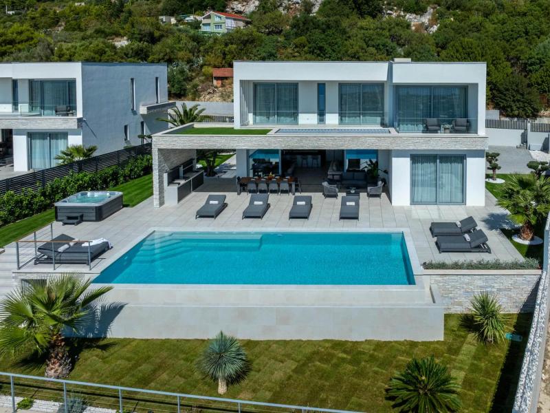 Villa Nikita , 