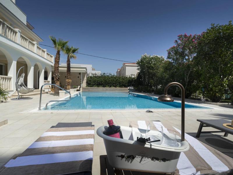 Villa Eterna , 