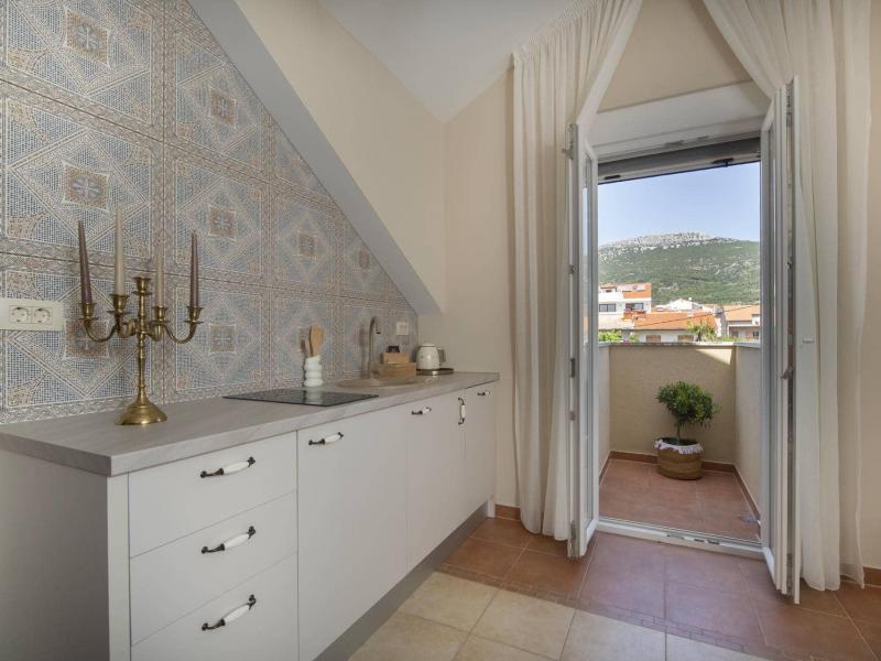 Villa Eterna , 