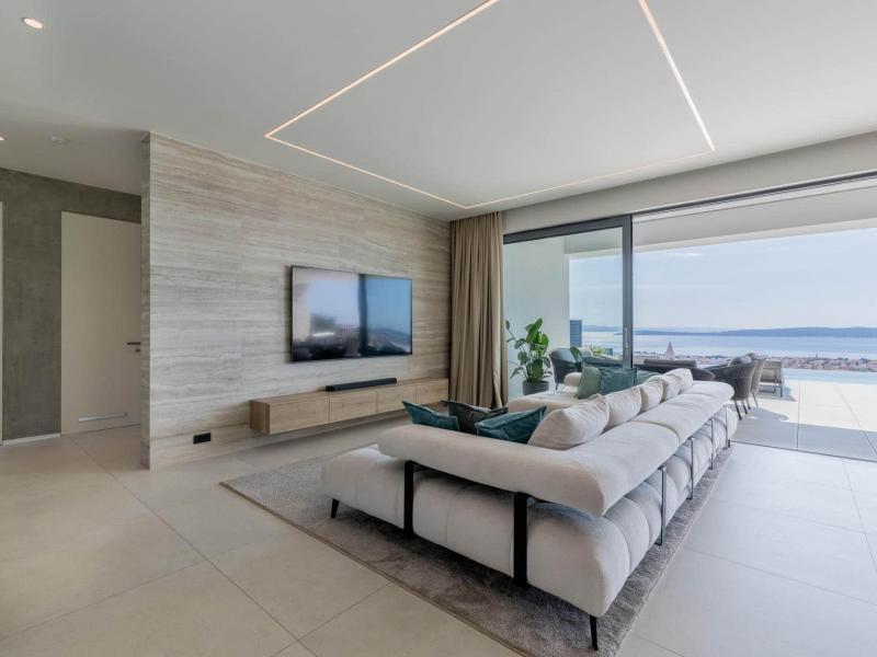 Villa Kira , 