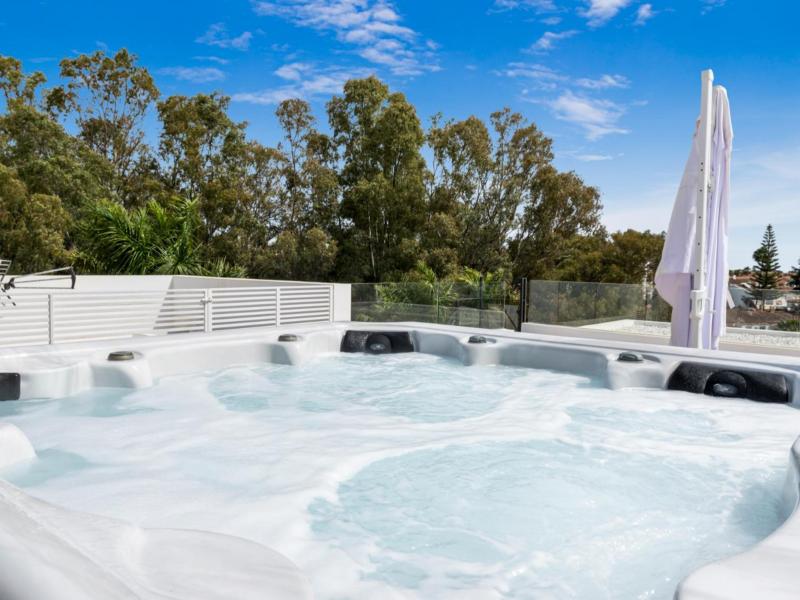 Villa Nova , Marbella 