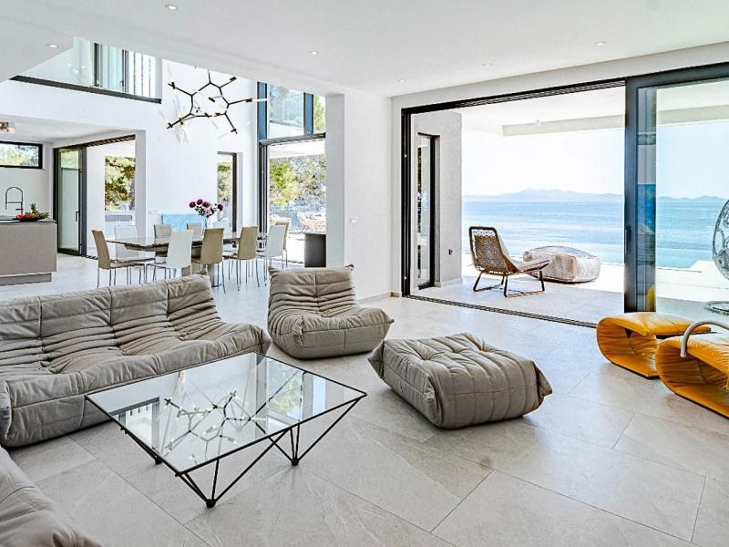 Villa S , Islands 
