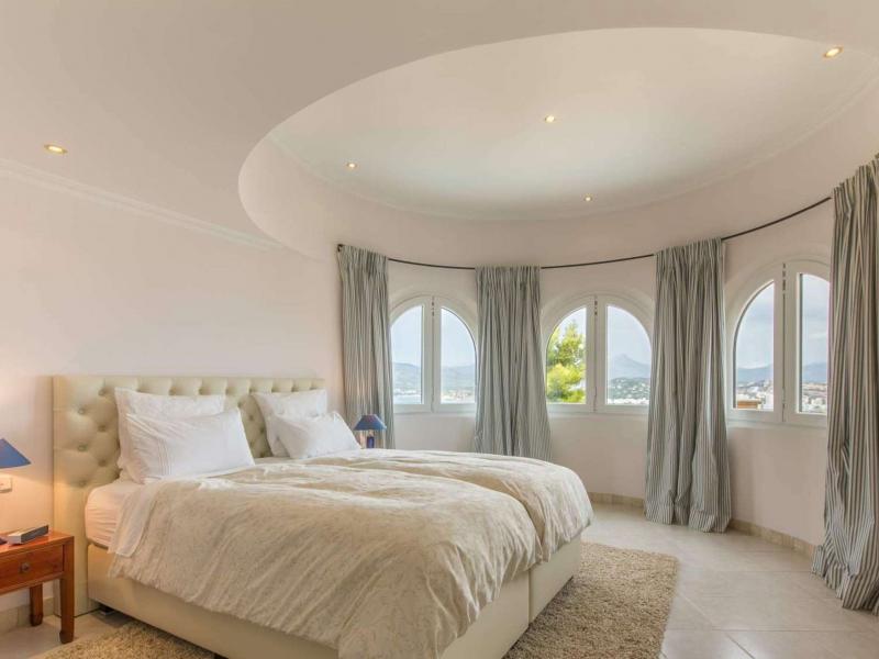 Villa Molton , 