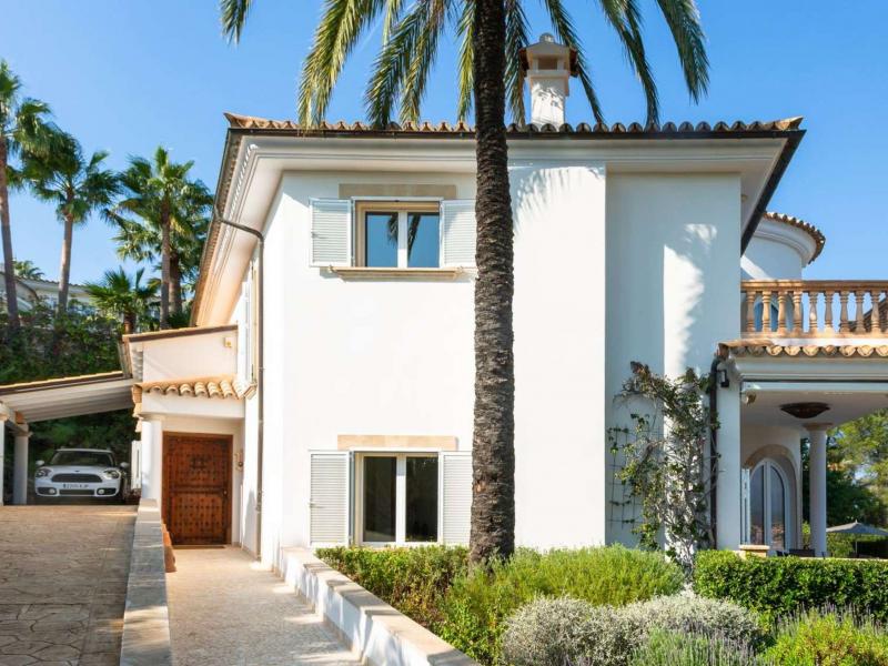 Villa Molton , 