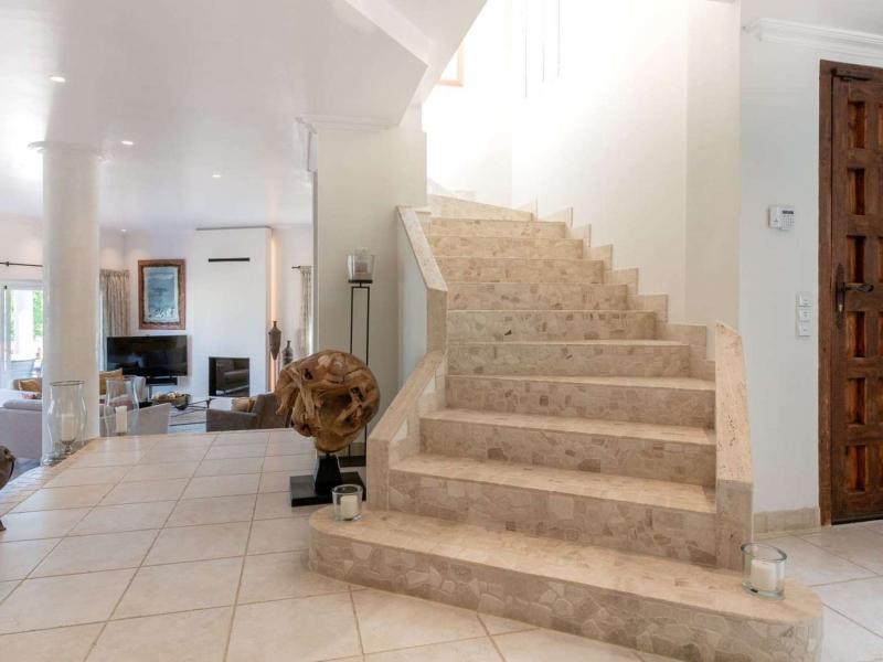 Villa Molton , 