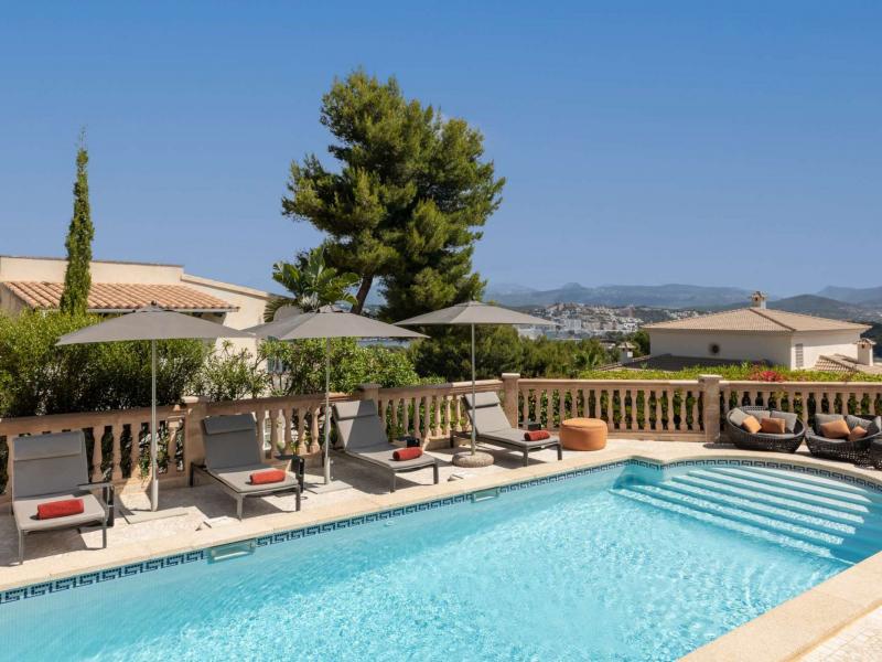 Villa Molton , 