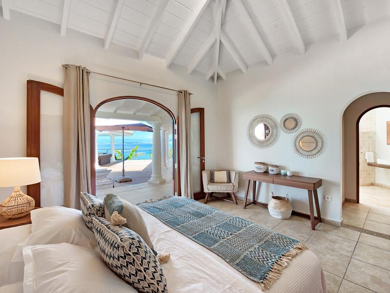 Happy Bay , Happy Bay 