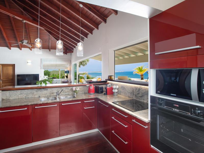 Dream in Blue , Happy Bay 