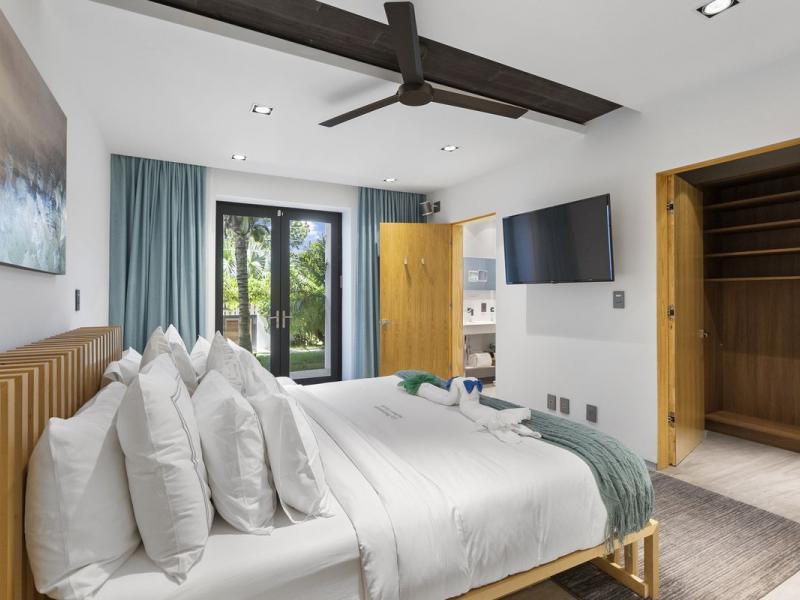 La Palmeraie Villas- Asian House , Harbour Island 