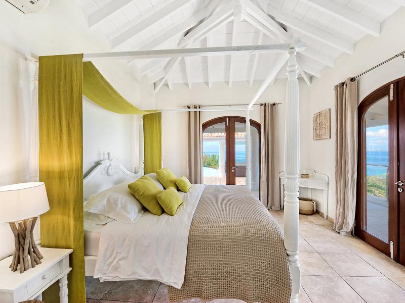 Happy Bay , Happy Bay 