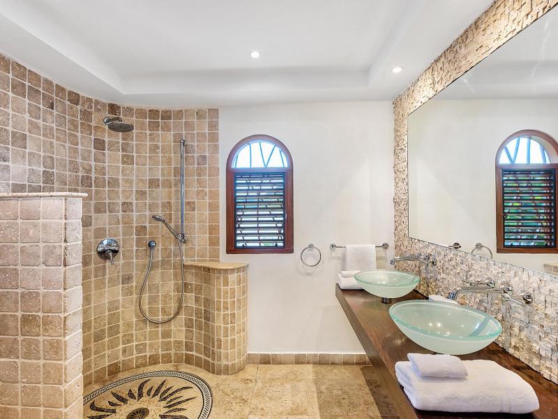 Happy Bay , Happy Bay 